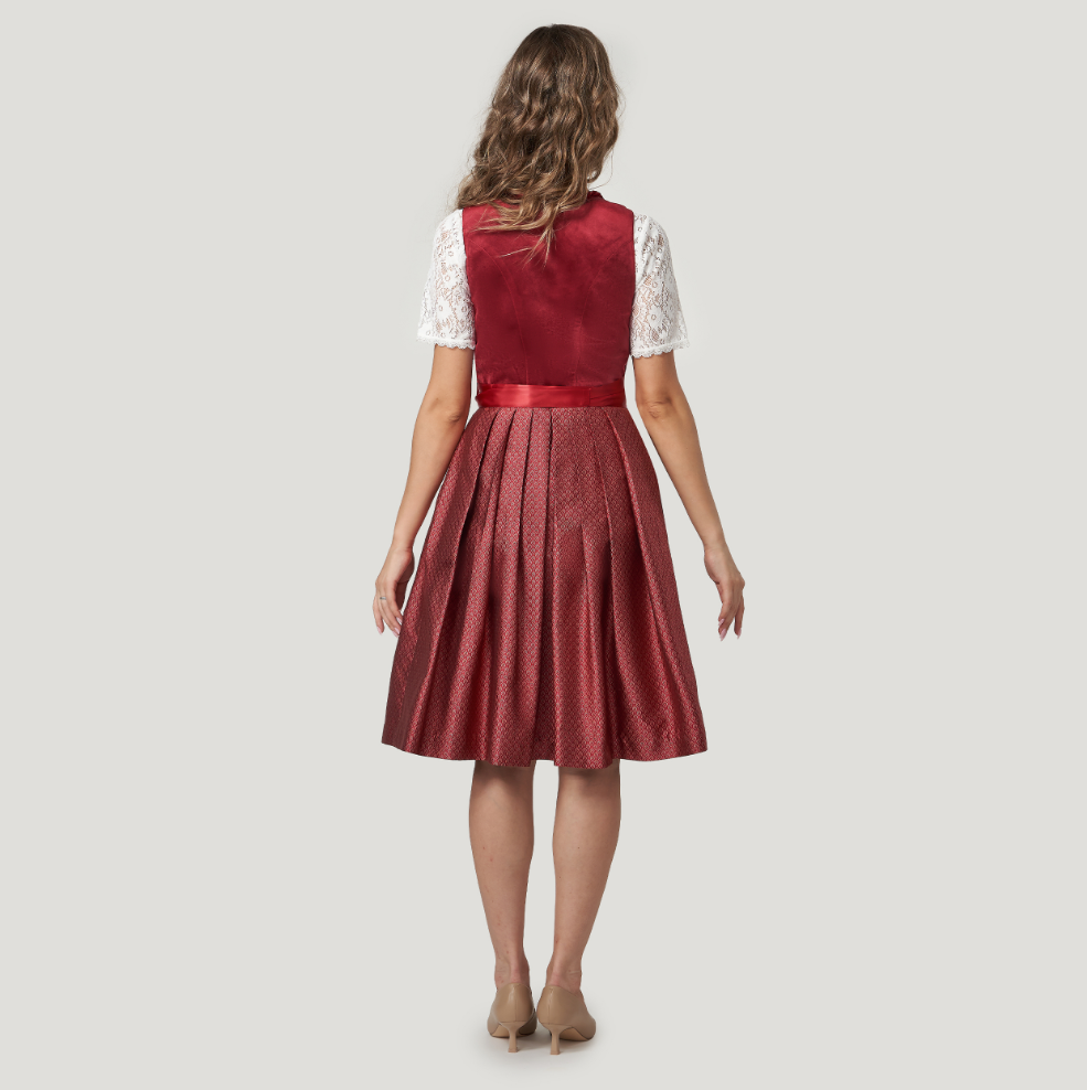 Dirndl – Rubinzauber